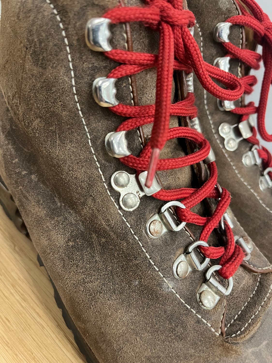 GOLDEN GOOSE X RUBBERMAG HIKING BODOTS 상품이미지3