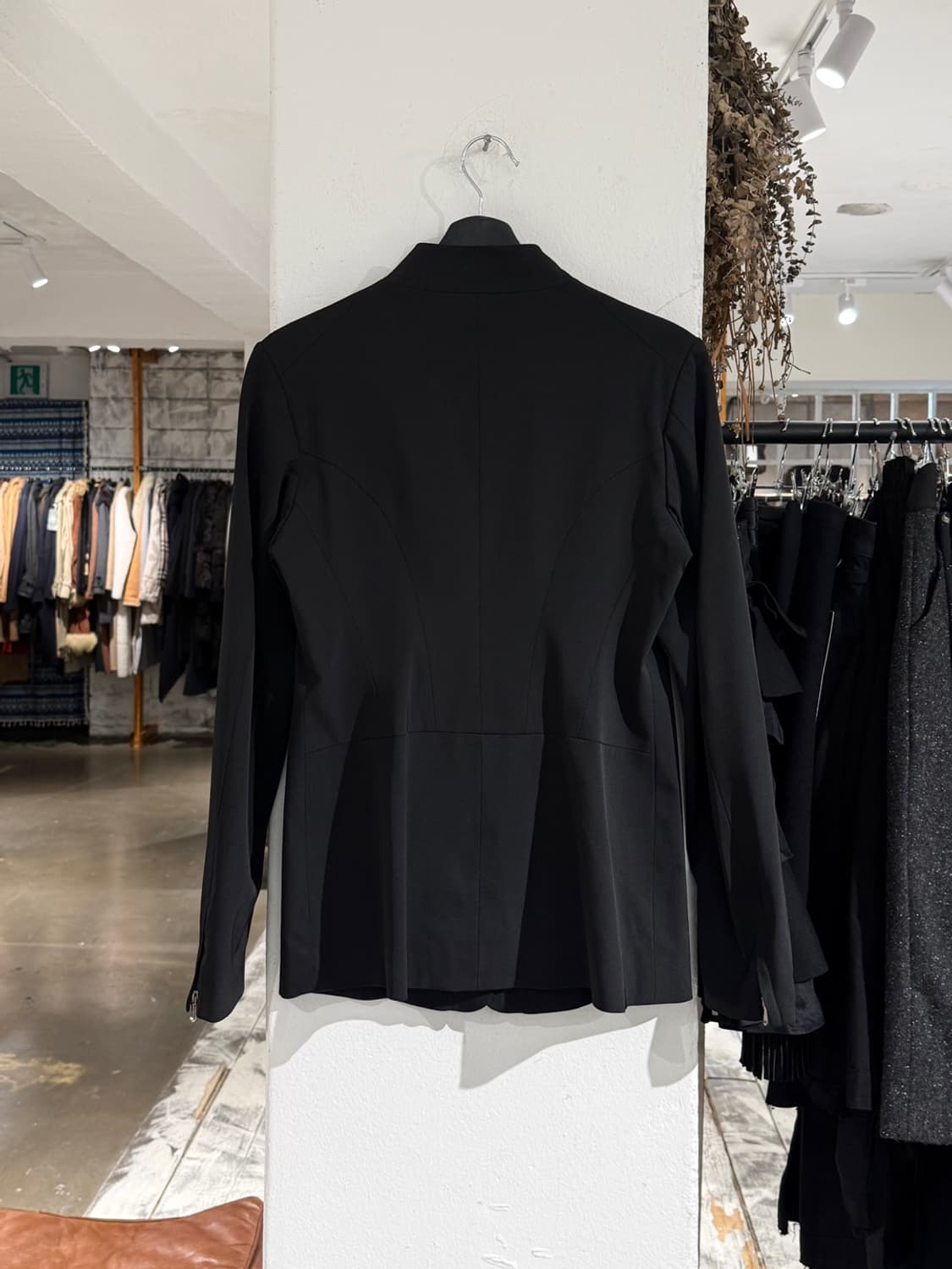 질샌더 블랙 하이넥 히든 버튼 미니멀 자켓 상품이미지6