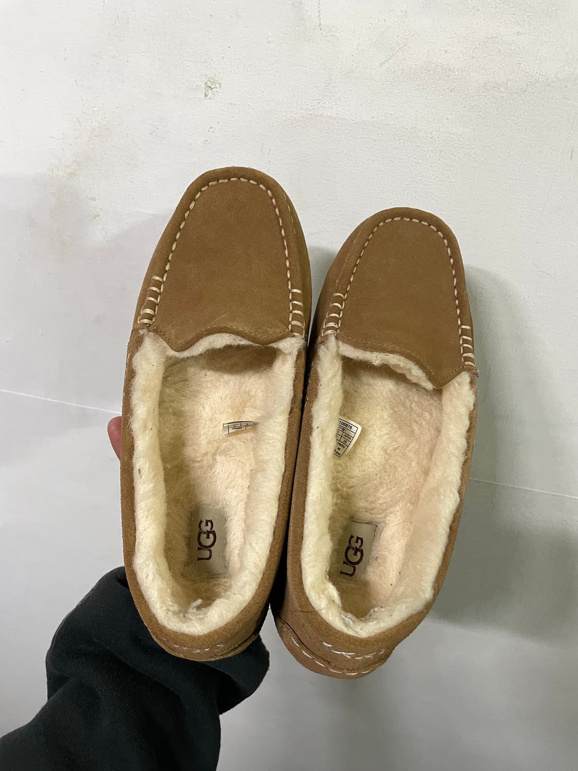 어그 UGG 앤슬리 모카신 뮬 로퍼 슬립온 250 체스터넛 상품이미지1