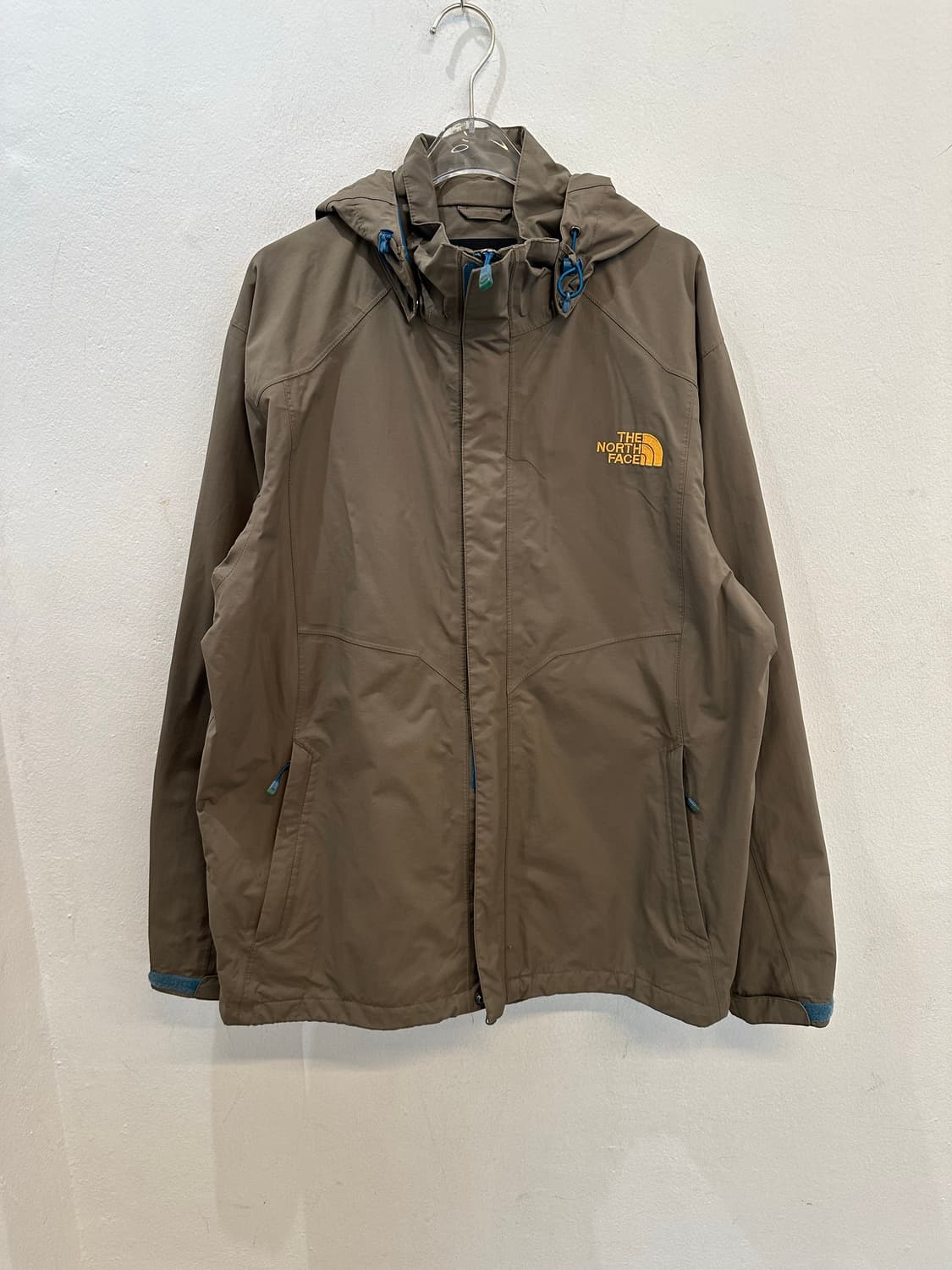 The north face windbreaker 상품이미지1