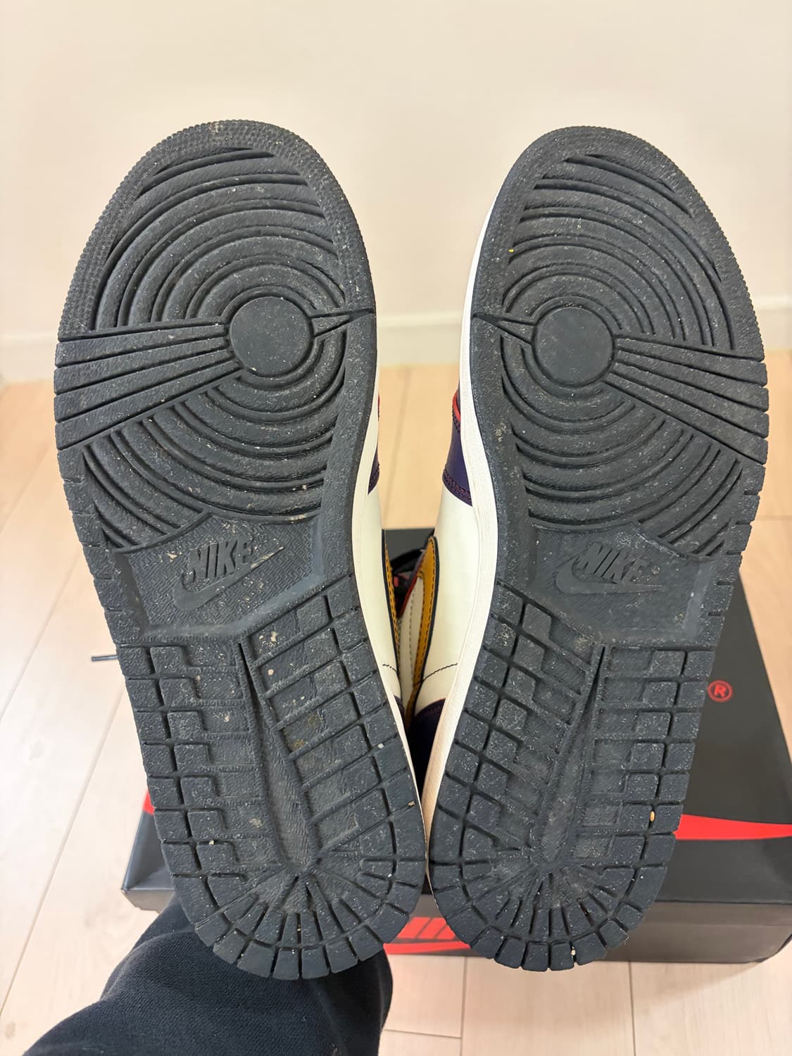 조던 1 레트로 하이 OG 디파이언트 SB LA to Chicago 상품이미지7