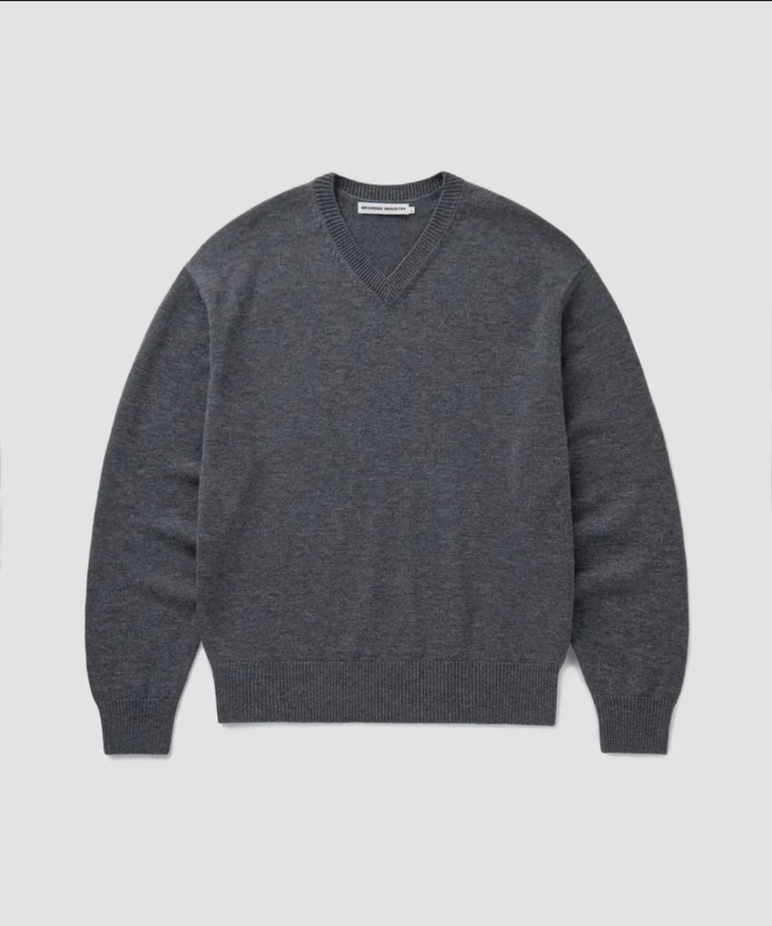 브랜디드 / 클라우드 슈퍼파인 V-NECK 니트 / 차콜 L 상품이미지1