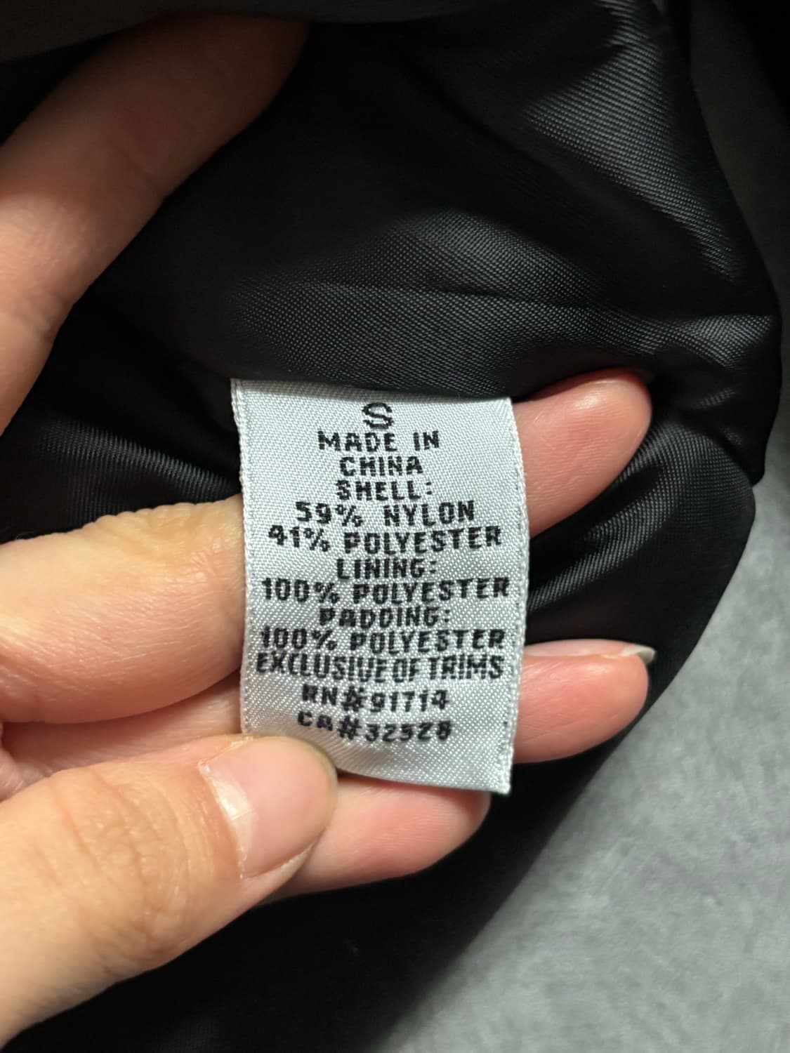 Armani Exchange 아르마니 익스체인지 블랙 카라 숏패딩  상품이미지10