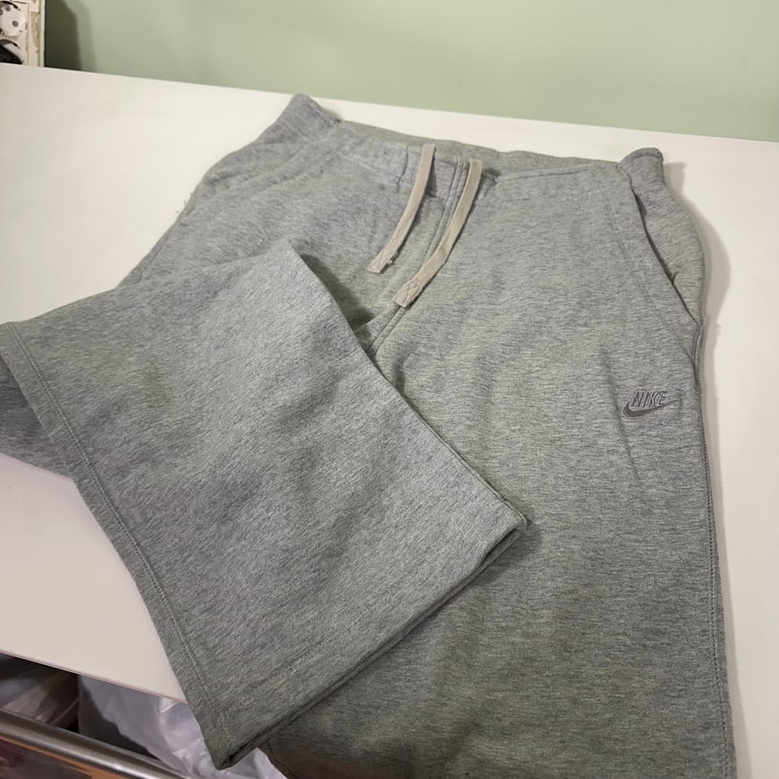 M 나이키 기본로고 그레이 루즈와이드핏 코튼 밴딩 트레이닝팬츠 상품이미지1