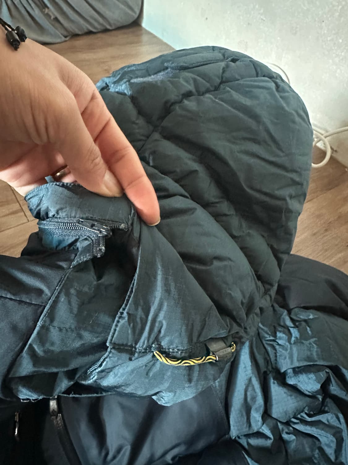 컬럼비아 티타늄 남성 패딩 XXL 판매 상품이미지3