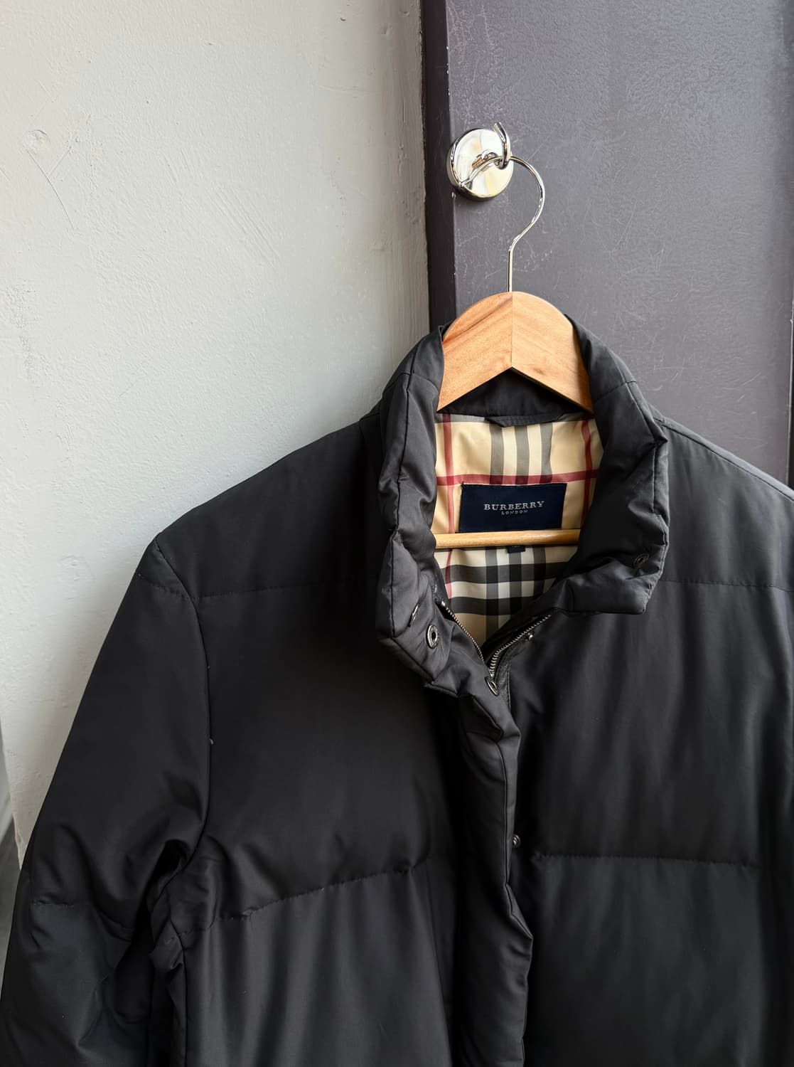 66/ 버버리 체크안감 베이직 롱패딩 상품이미지3