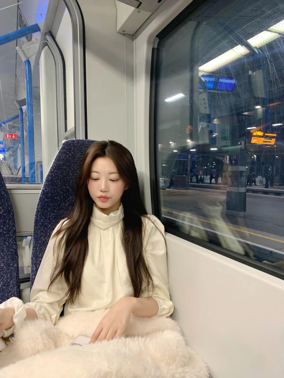 zaenio 제니오 made 펄 하이 블라우스 /스커트 상품이미지4