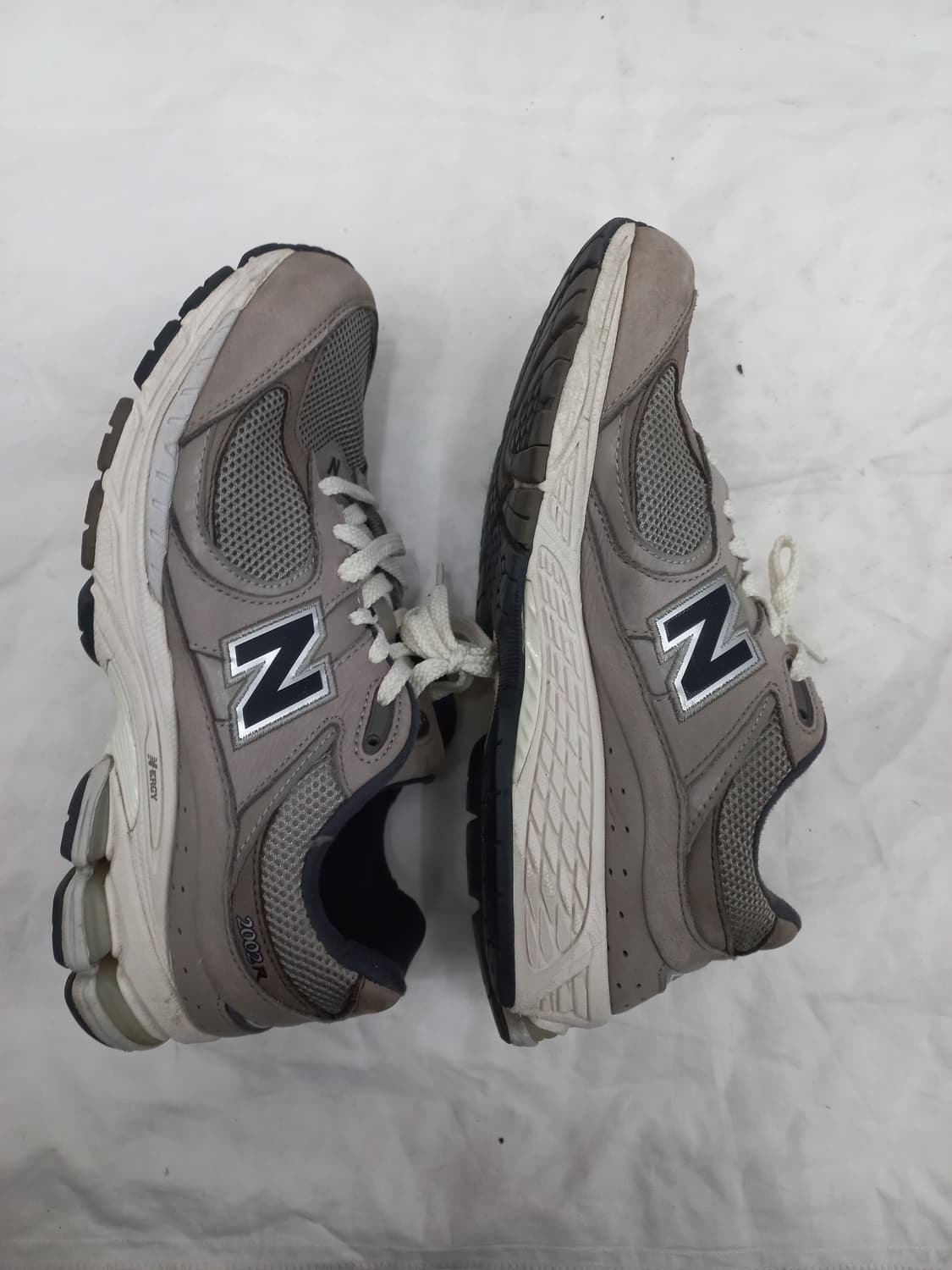 뉴발란스 2002R 그레이 운동화 275 상품이미지4