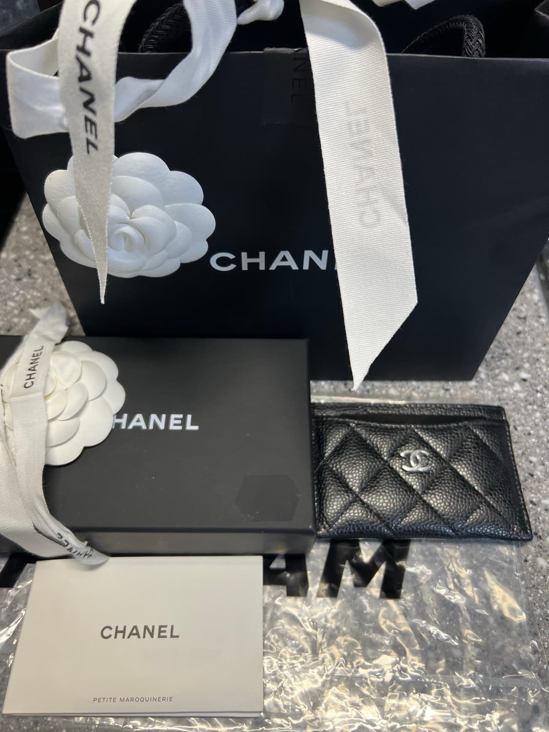 [상태아주좋음, 크림발 풀셋] 샤넬 카프스킨 카드지갑 실버 해 상품이미지1