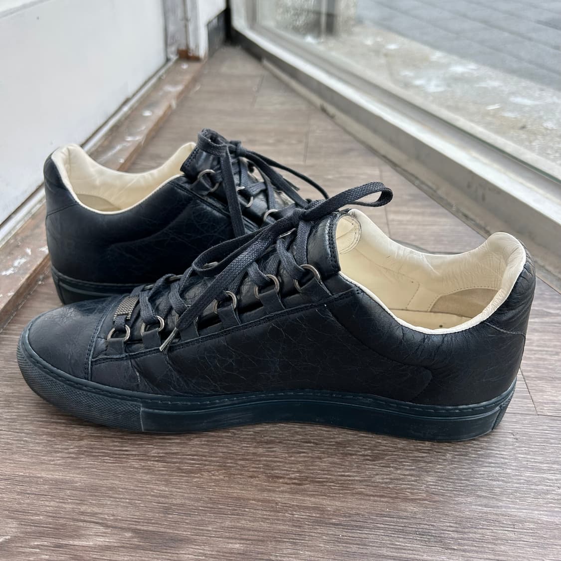 발렌시아가 아레나 스니커즈 상품이미지2