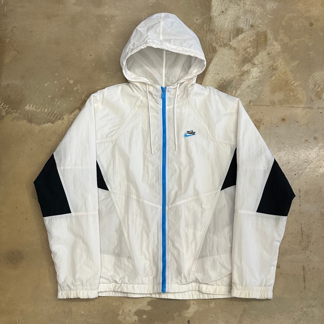 M 나이키 헤리티지 윈드러너 화이트 바람막이 상품이미지2