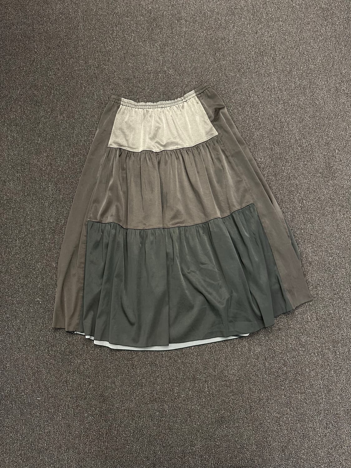 OS)Japanese vintage 브라운 새틴배색 플레어 스커트 상품이미지2