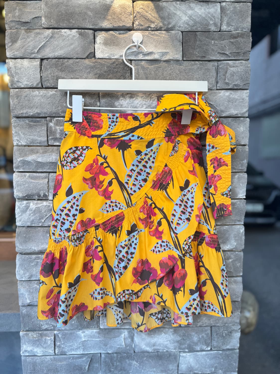 새상품 A.L.C. 랩 스커트 00사이즈 (44사이즈)옐로우 플라워 패턴 상품이미지10