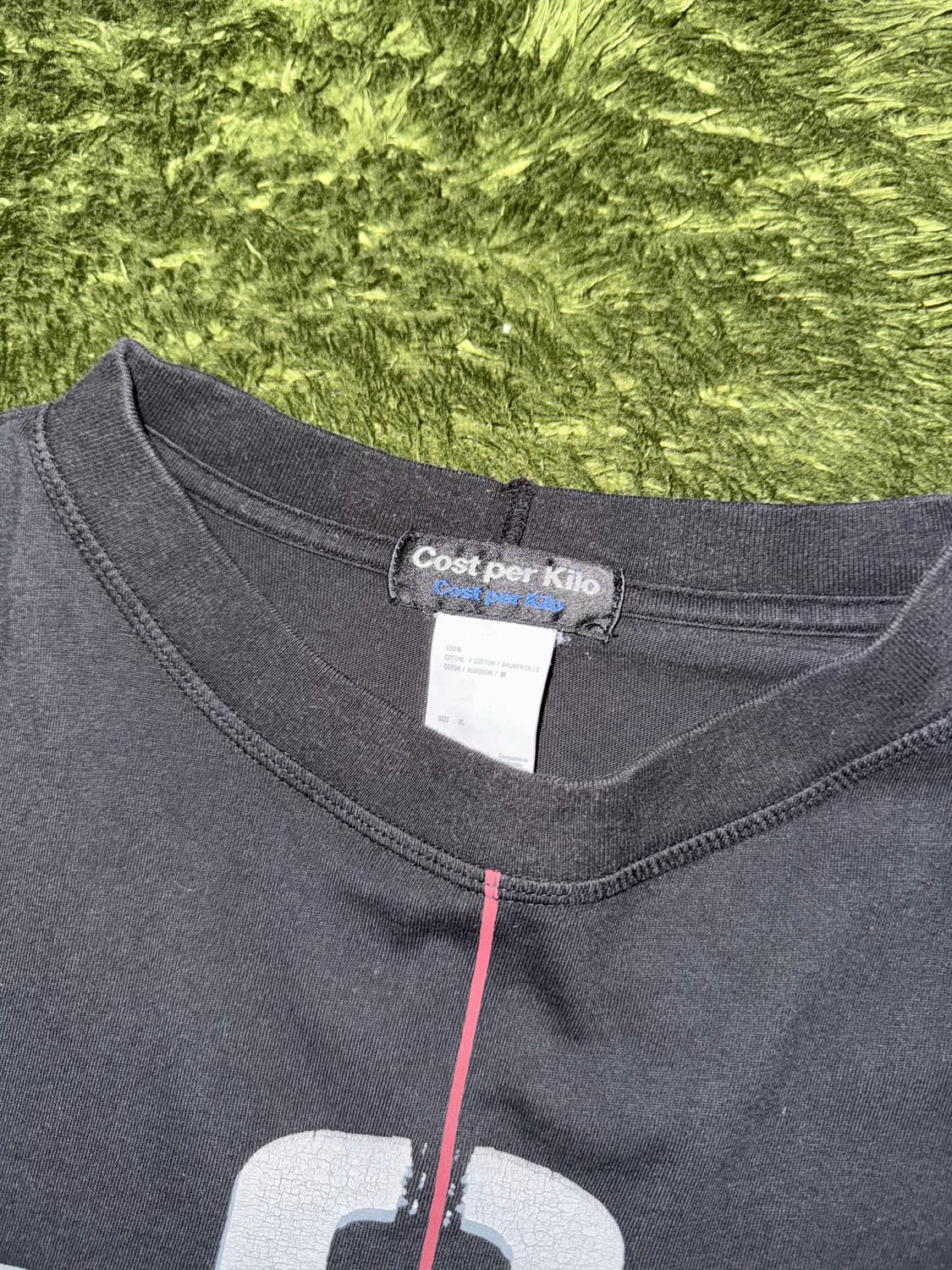 [XL] 코스트 퍼 킬로 크랙 로고 프린트 루즈 핏 롱슬리브 티셔츠 블랙 상품이미지3