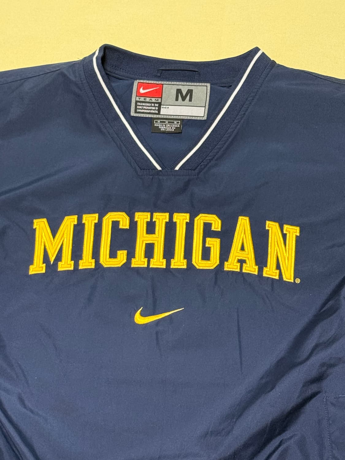 나이키 미시건 스펠아웃 브이넥 웜업 풀오버 90s 상품이미지2