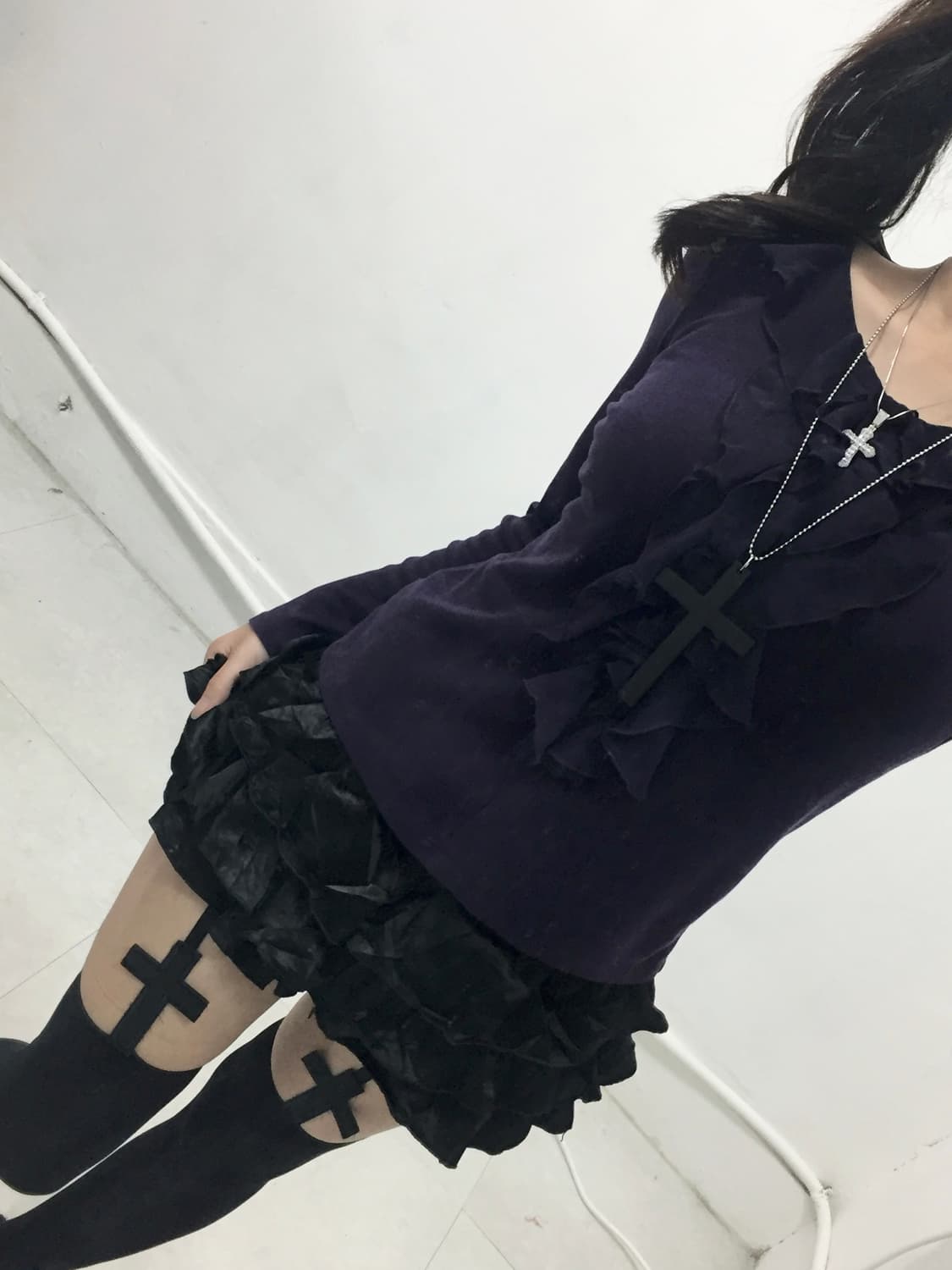 슈슈룬 바닐라 흑화 무드 레이스 롱슬리브 상품이미지3