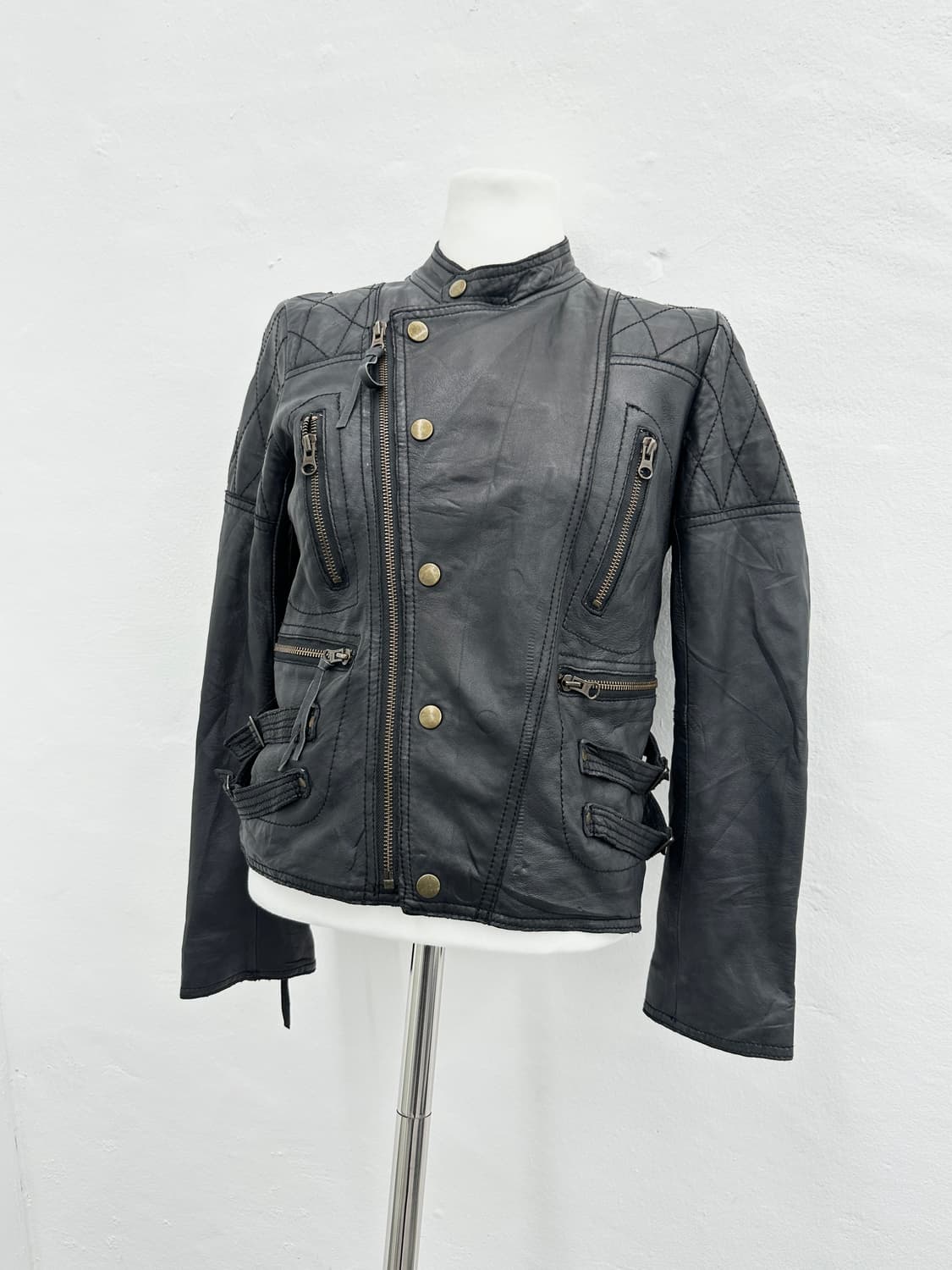Lambskin zipper detail jacket 상품이미지2