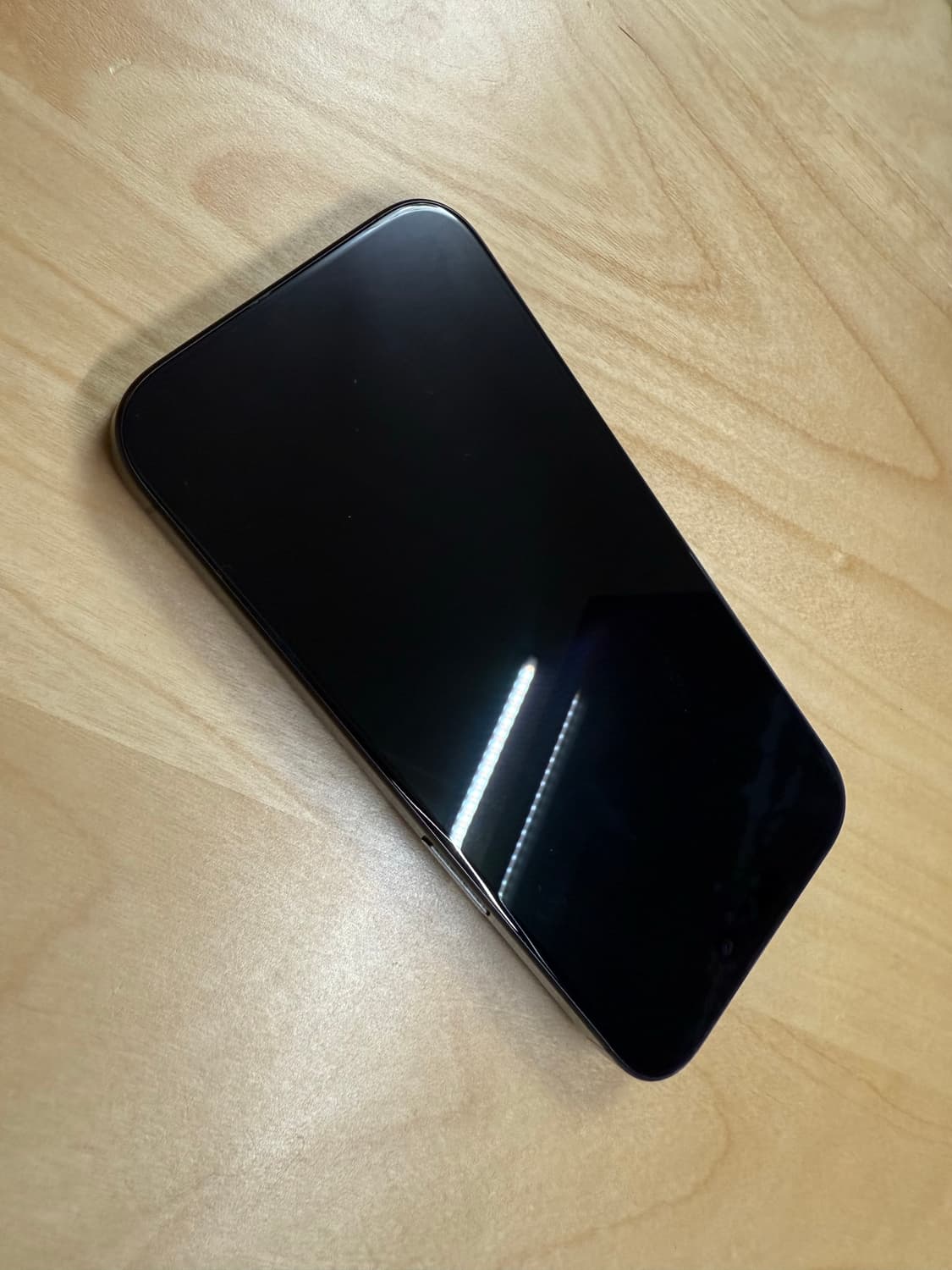 아이폰 15 pro 블랙 티타늄 256GB 상품이미지2