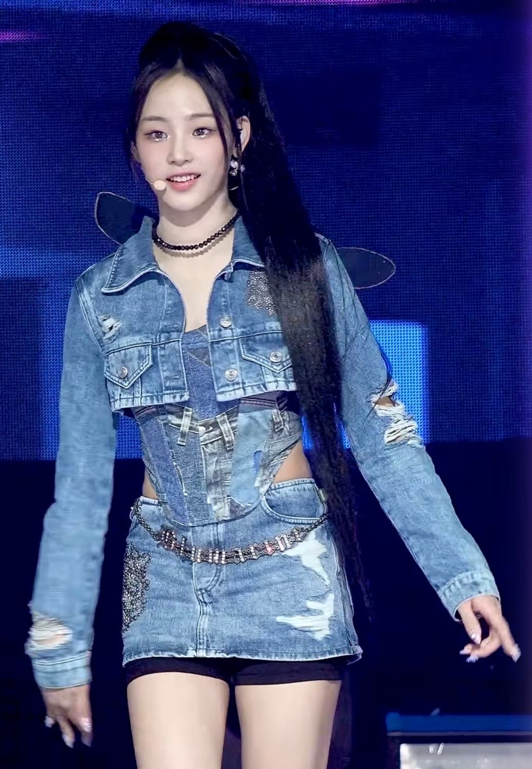 [뉴진스 민지 착용] 마크제이콥스 헤븐 크롭 데님자켓 상품이미지1