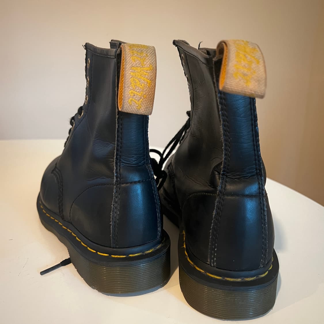 닥터마틴 1460 8홀 부츠 상품이미지3