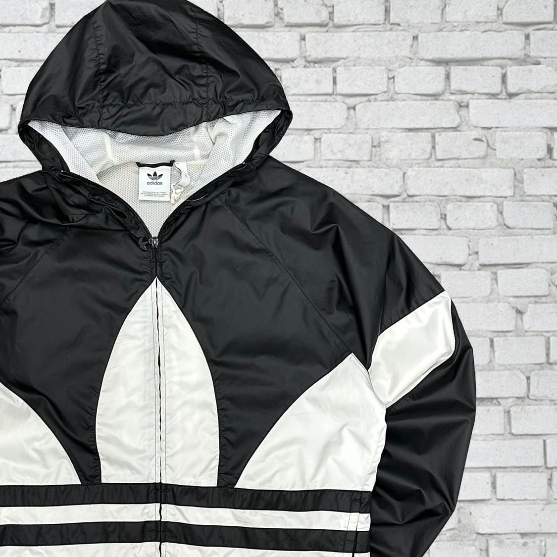 아디다스 신형 빅트레포일 빈티지 바람막이 M 상품이미지1