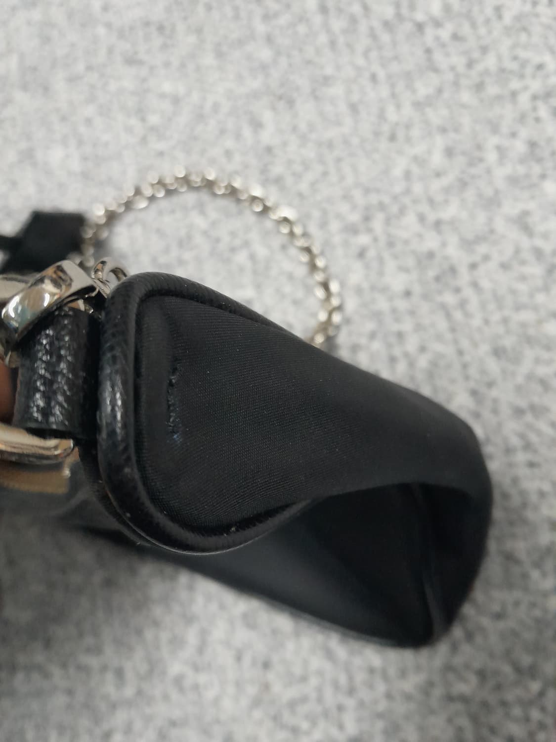 프라다 나일론 체인가방 상품이미지9