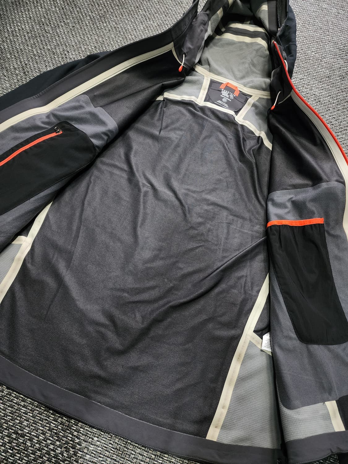 마운틴하드웨어 후드 바람막이 자켓  L사이즈  상품이미지4