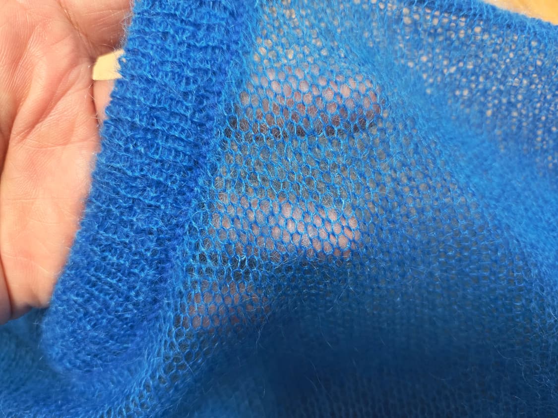 유즈(YUSE) 슈퍼키드모헤어 라운드넥 니트 프리사이즈 새상품 상품이미지3