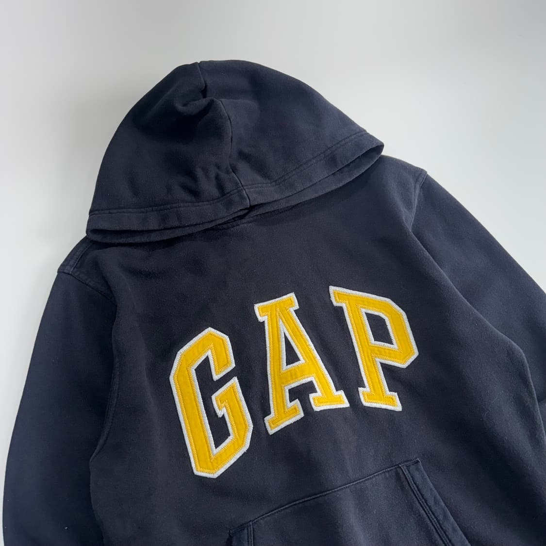 Gap 갭 옐로우 로고 네이비 후드티  상품이미지4