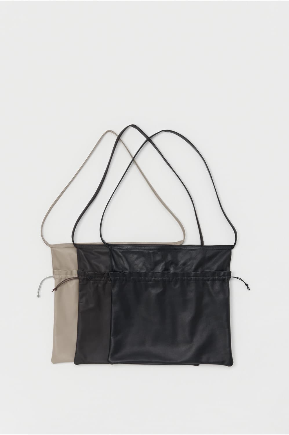 Hender Scheme 핸더스킴 cow red cross bag big 상품이미지3