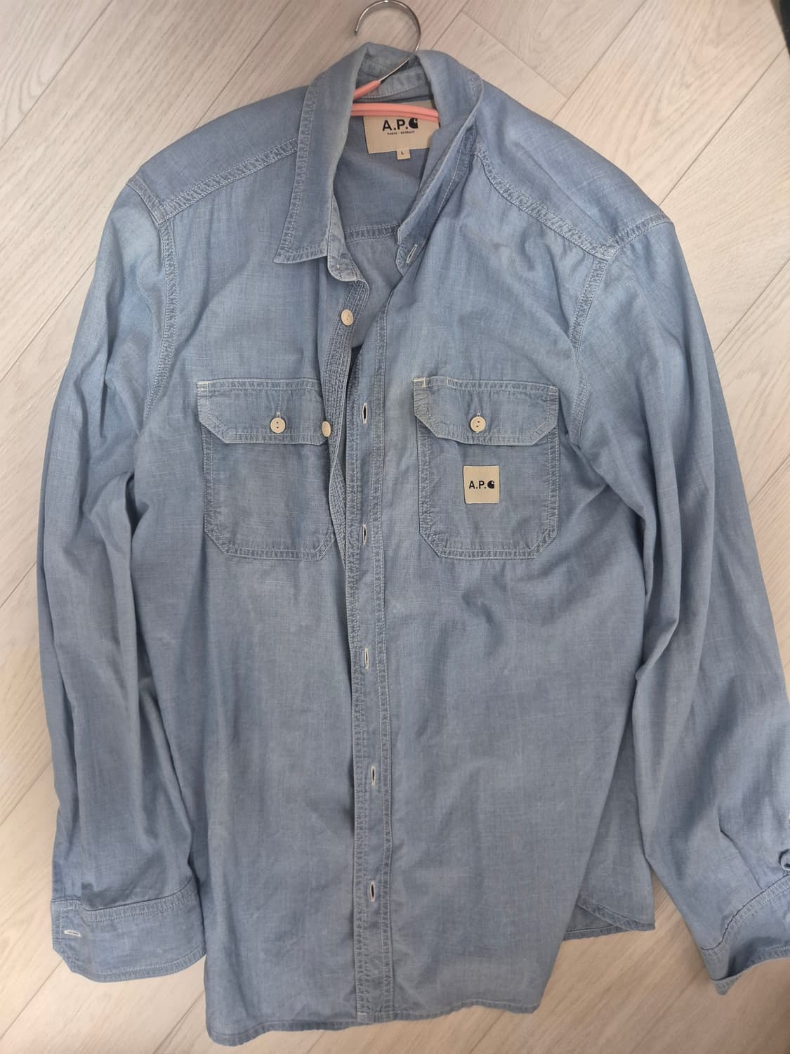 A.P.C 칼하트 콜라보 셔츠 상품이미지1