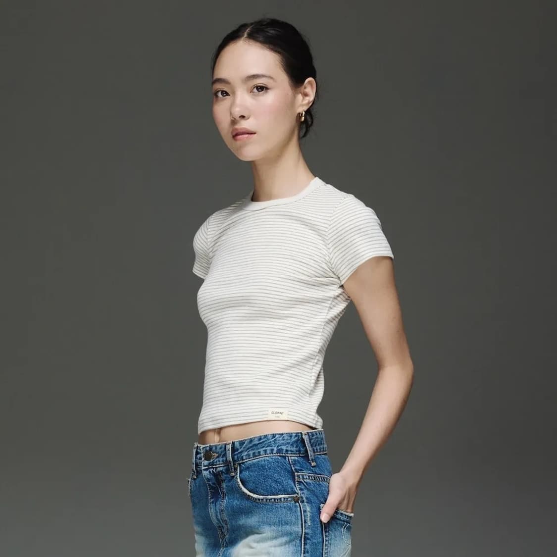글로니 G크루넥 반팔티 M 판매 상품이미지2