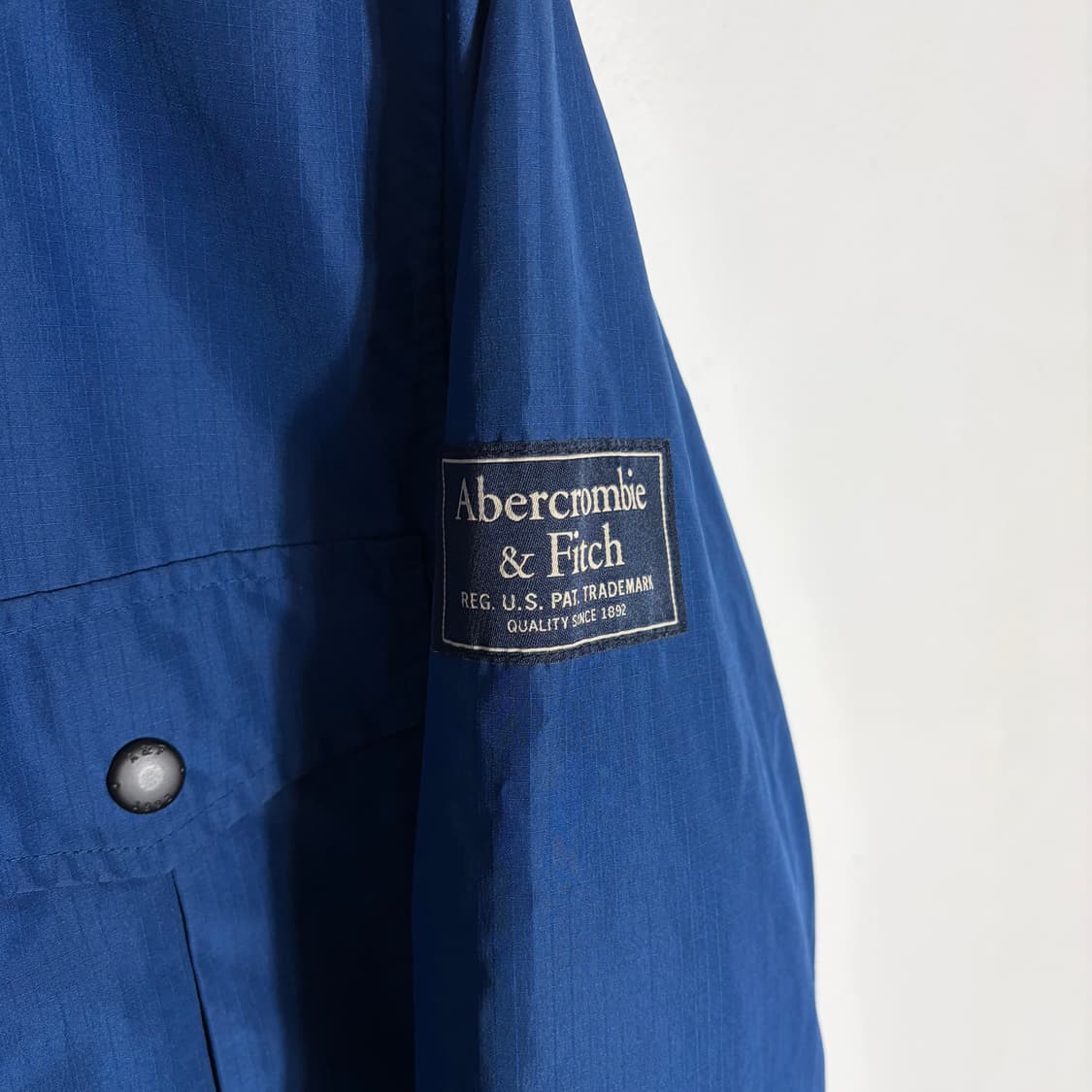 A&F 아베크롬비 네이비 후드 패딩(M) 상품이미지3