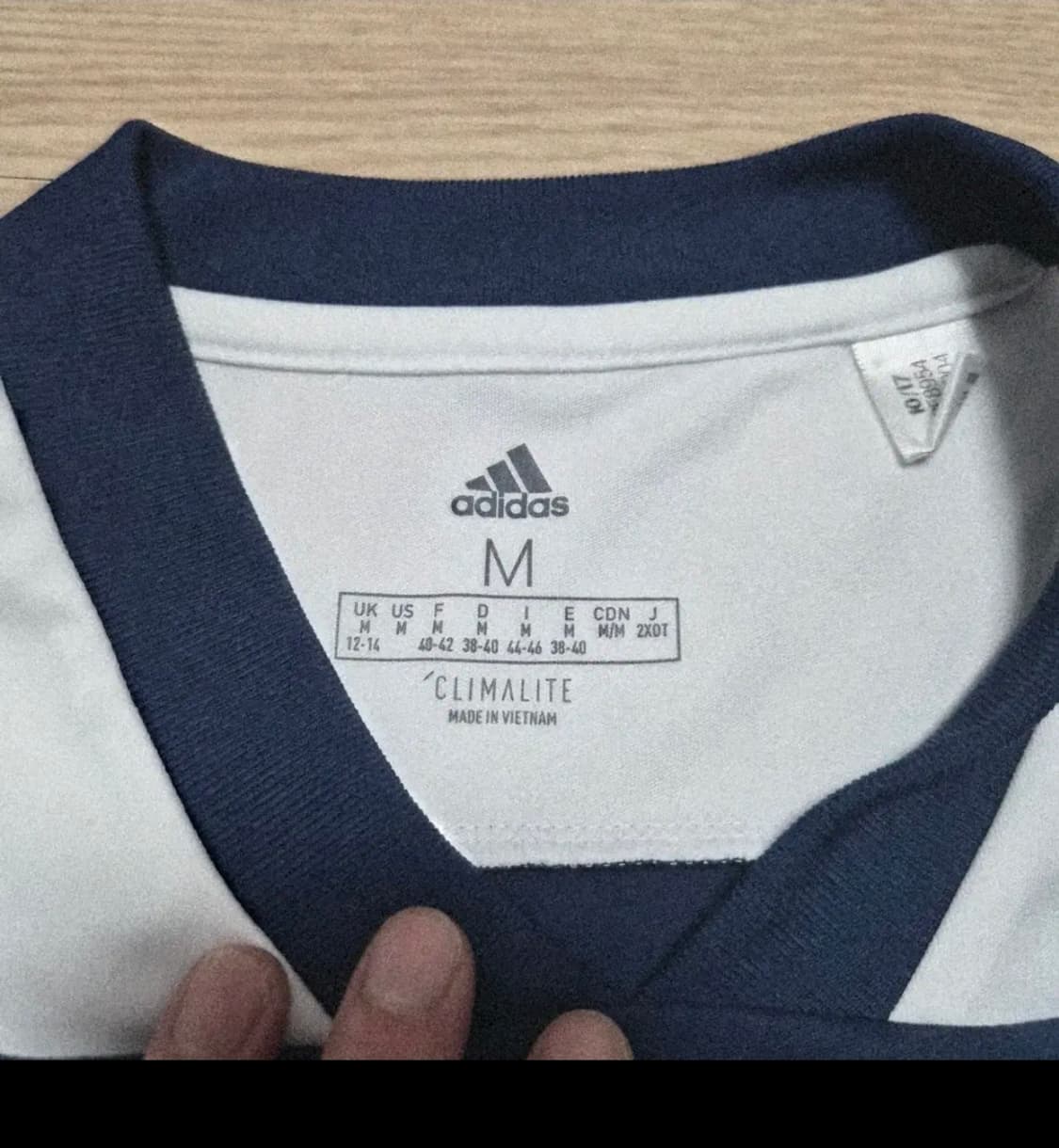 아디다스 반팔 티셔츠(남.여공묭) 상품이미지3