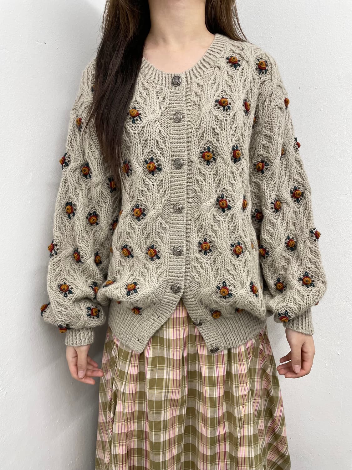 플로럴 모티브 디테일 버튼 가디건 상품이미지1