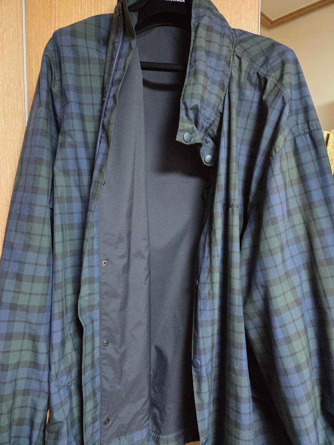 발렌시아가 바람막이 52사이즈 상품이미지1