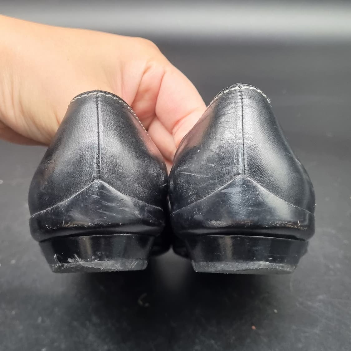 페라가모 바라 여성 플랫슈즈4.5 225 상품이미지4