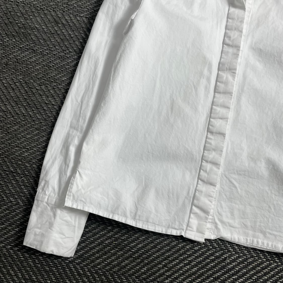 마뗑킴 히든 버튼 크롭 화이트 셔츠o 4243 상품이미지3