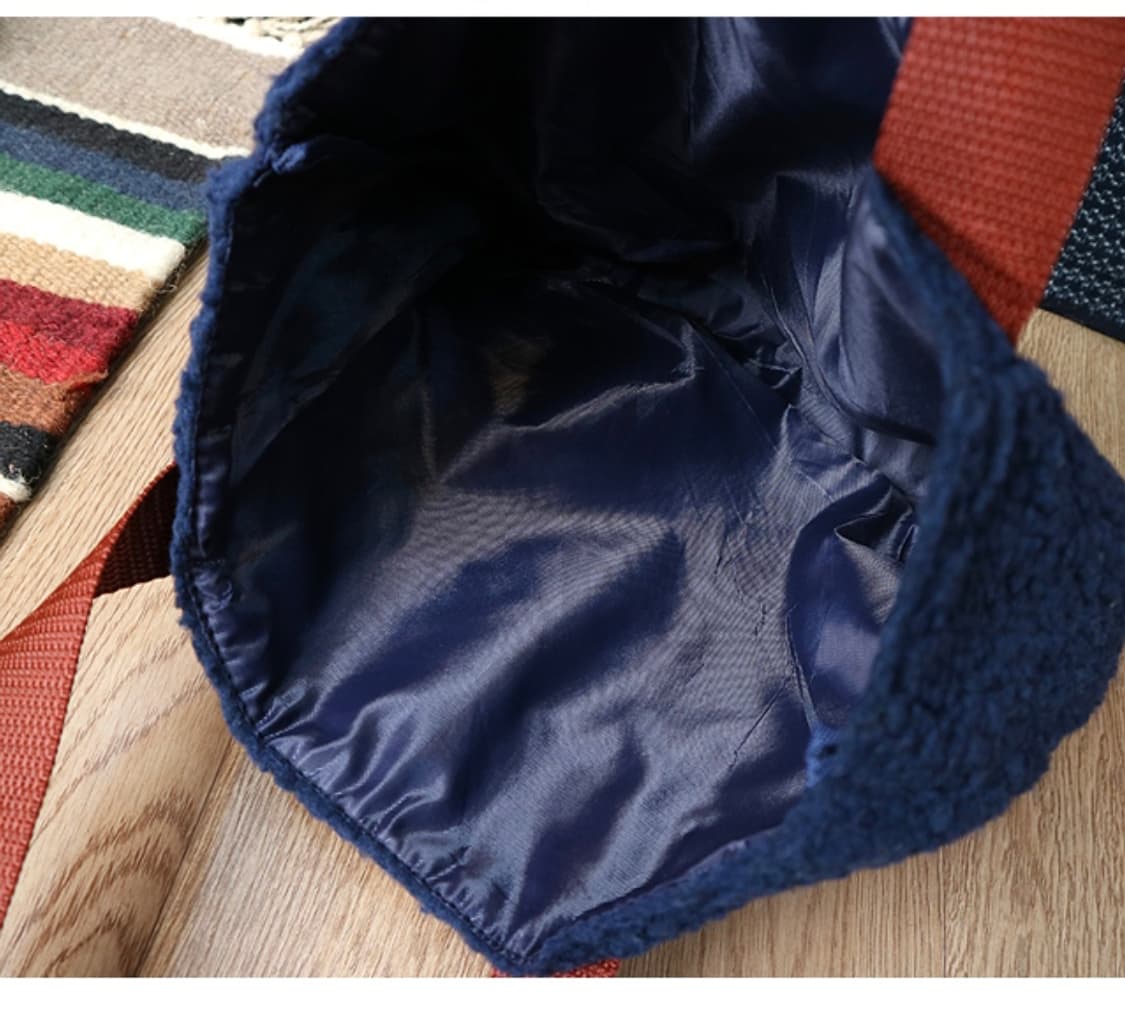
L.L BEAN 엘엘빈 후리스 토트백

작은 사이즈 귀여운  상품이미지5