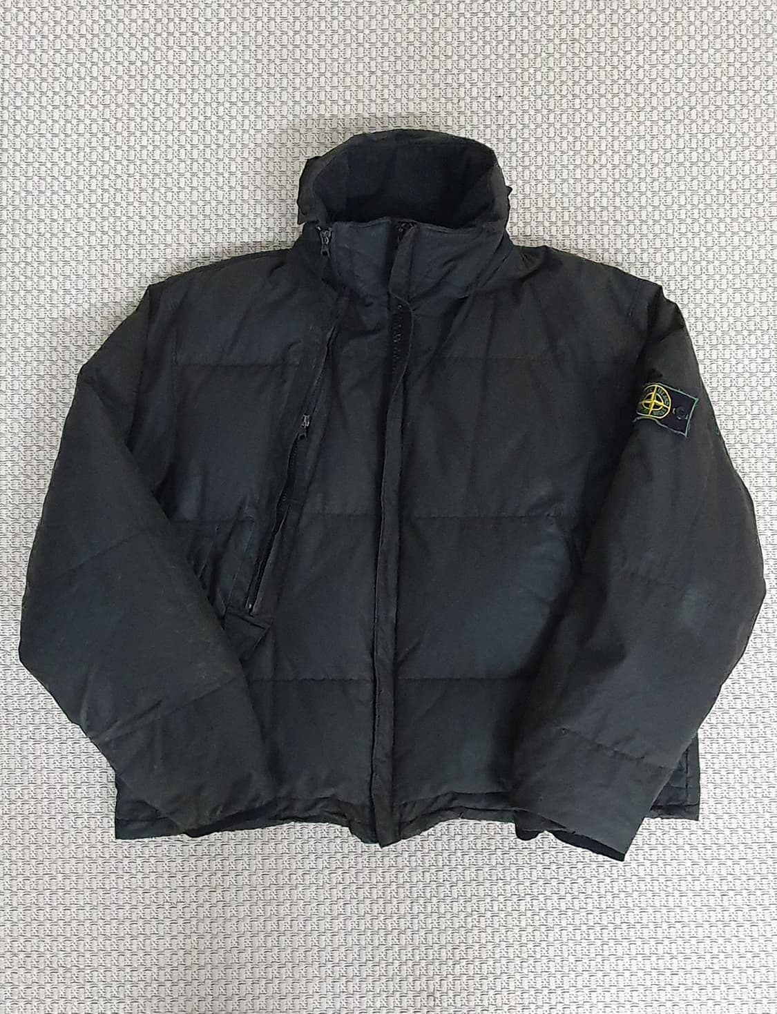 99AW 스톤 아일랜드 그린 엣지 왁스 코튼 구스 다운 패딩 상품이미지2