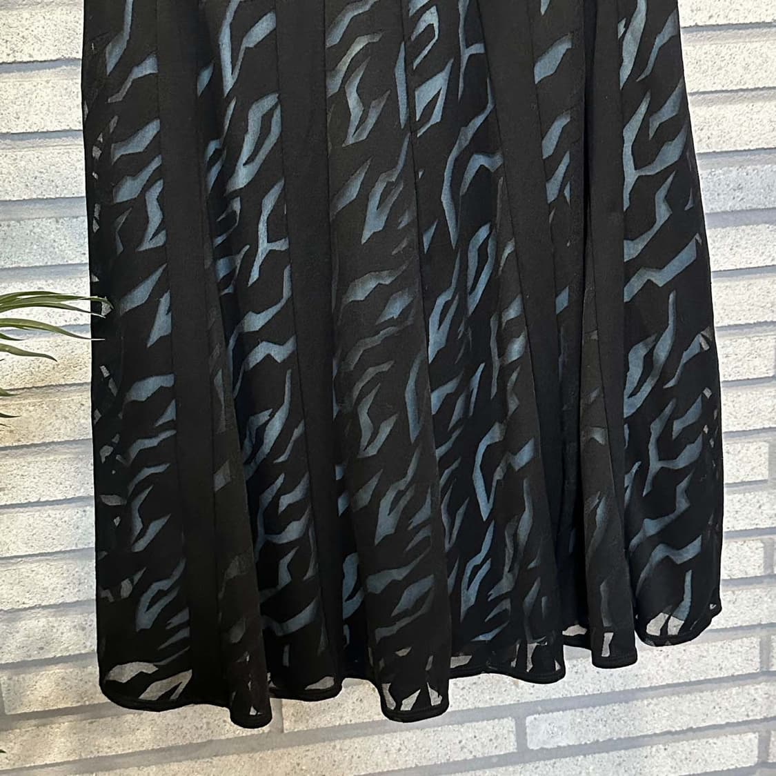 JPN VINTAGE 미디 밴딩 스커트 지브라 패턴 시스루 디테일 블랙 상품이미지6