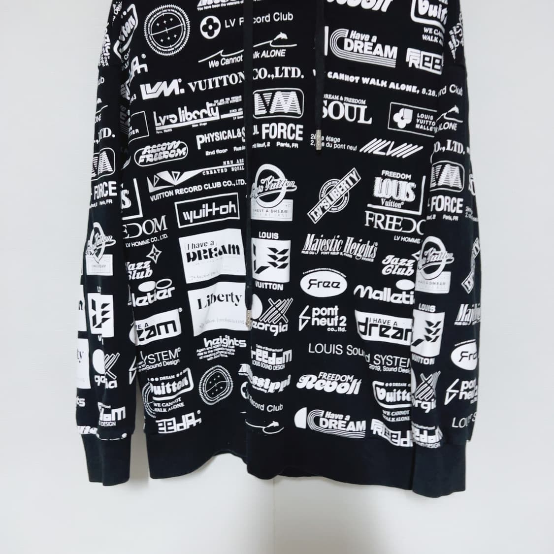 루이비통 프린팅 공용 후드티 상품이미지3