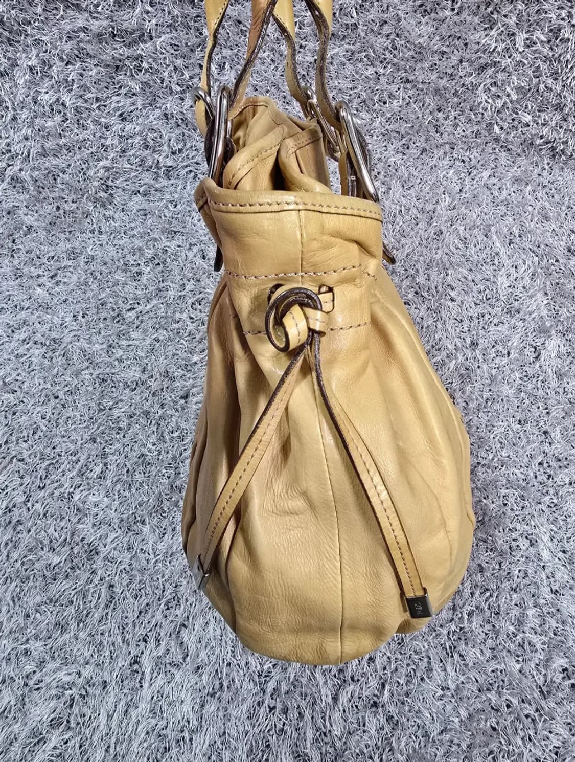 토즈 레더 숄더백 상품이미지3