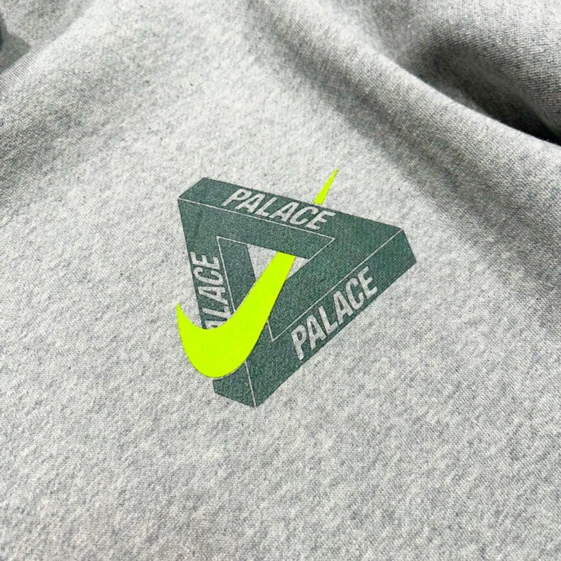 팔라스 X 나이키  후드티 상품이미지3