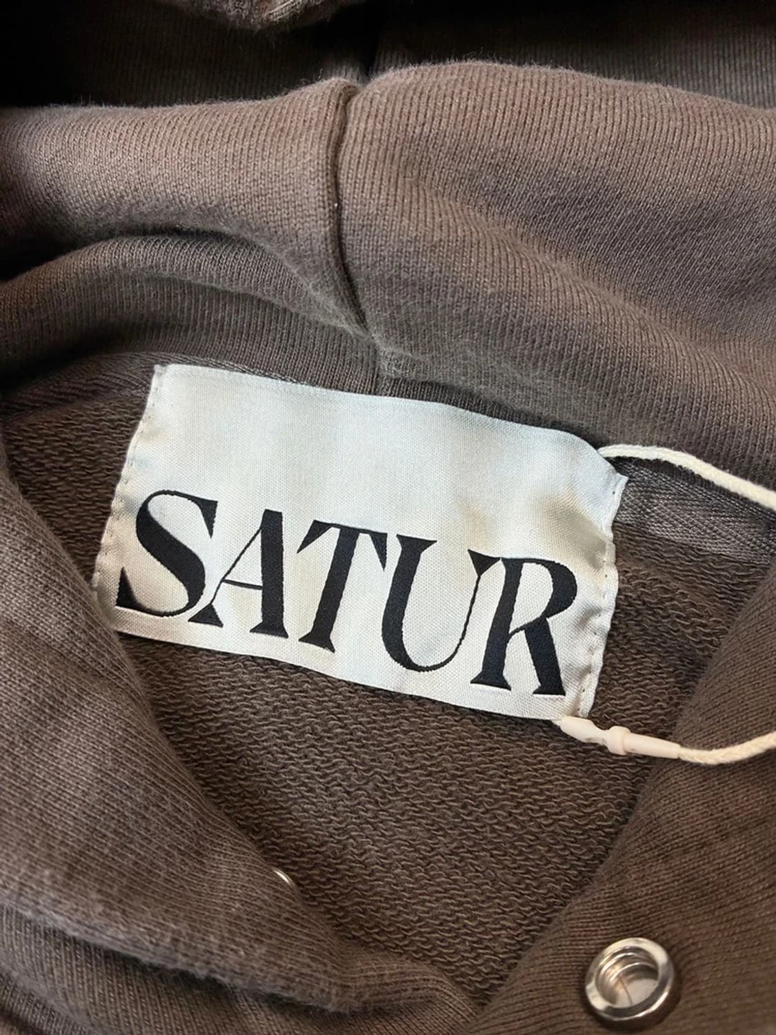 세터 SATUR 23ss 리벳 아플리케 포켓 후드티 PN6225 상품이미지6