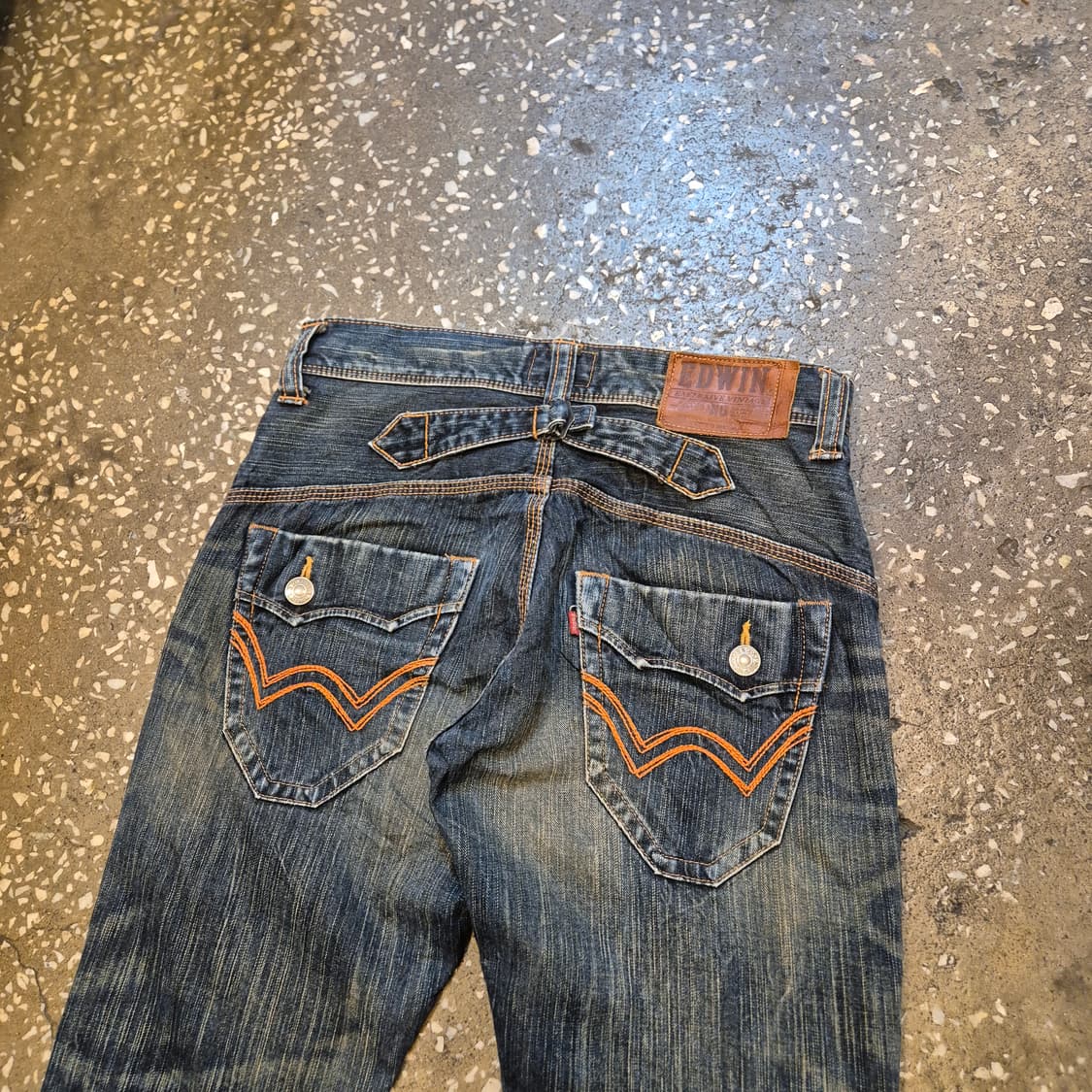 30인치 에드윈 411XVS 신치백 부츠컷 워싱청바지  상품이미지7