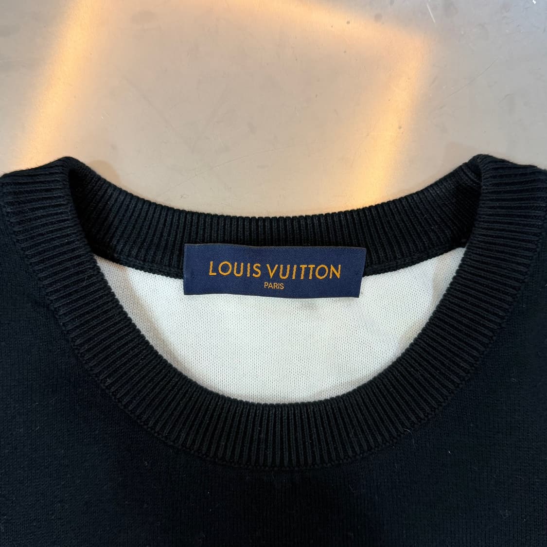 [리오브] 루이비통 그라디언트 모노그램 니트 상품이미지4