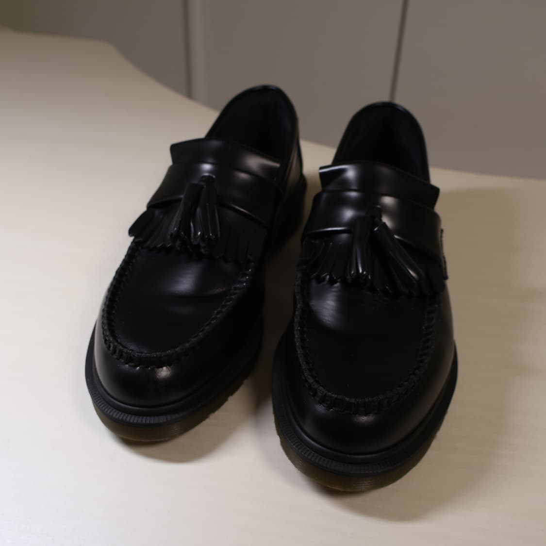 닥터 마틴 아드리안 블랙 14573001 테슬(UK9) 상품이미지1