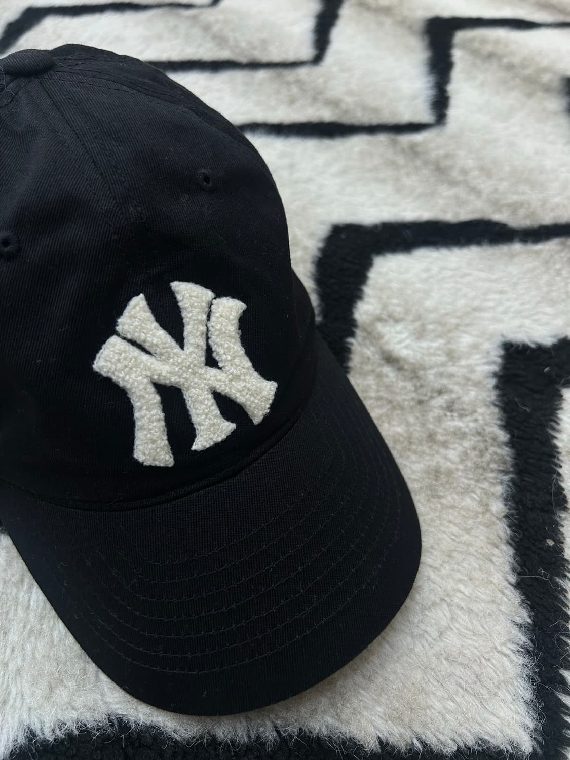 MLB 바시티 NY 스펠아웃 볼캡/블랙 상품이미지1