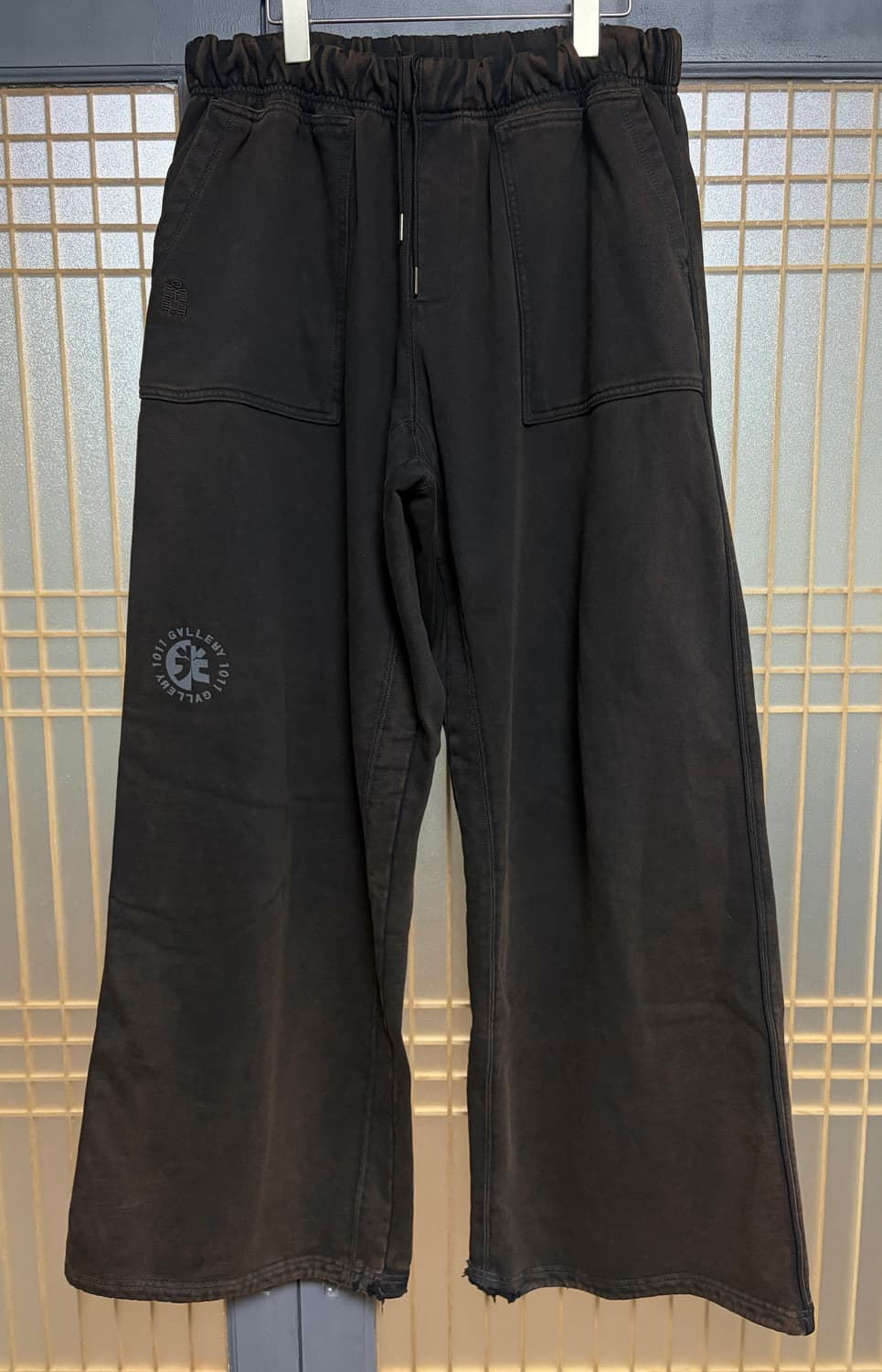 [4]폴리테루 퍼티그 스웻팬츠 블리치드블랙 상품이미지2